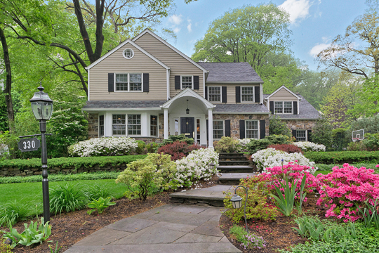 3700 330 Beechwood Road