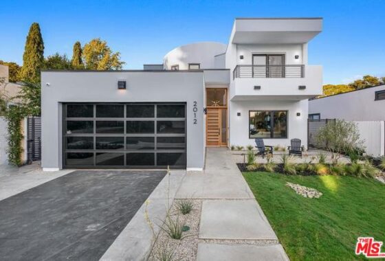 37078C1597197625913 2012 Veteran Avenue