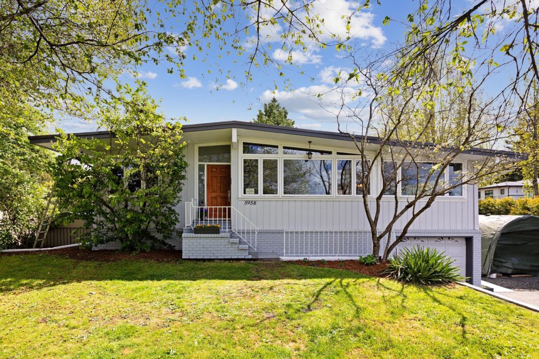 37389C1654548941512 5958 182 Street