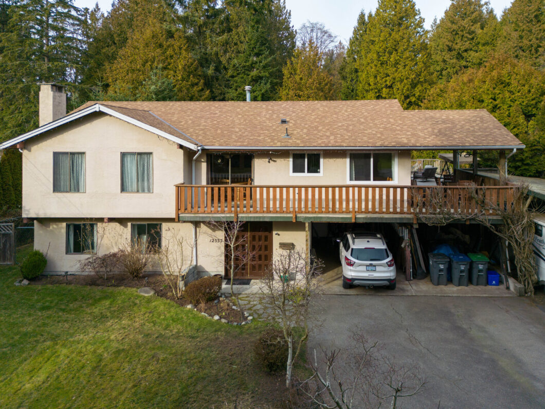 37389C1682442780207 12553 23 Avenue