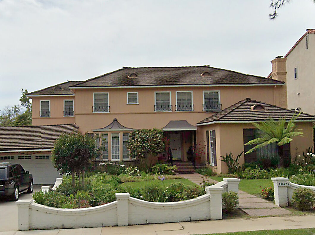 37408C1580852295603 10427 Lindbrook Drive