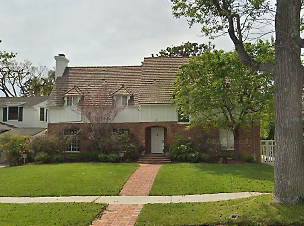37408C1581624106314 441 Loring Avenue