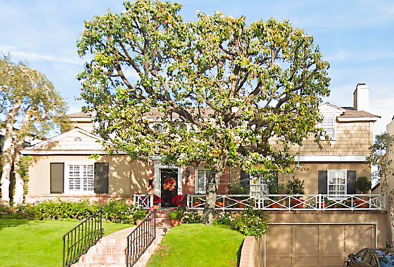 37408C1581626711095 266 Bronwood Avenue