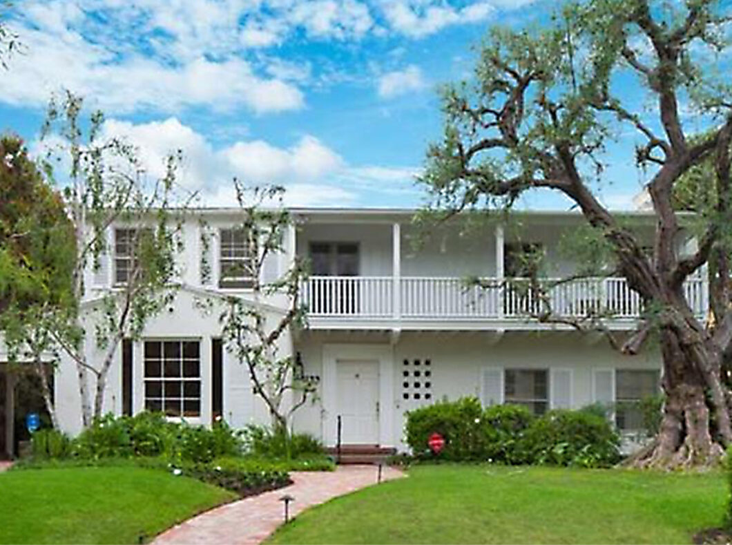 37408C1581633576106 1133 South Camden Drive