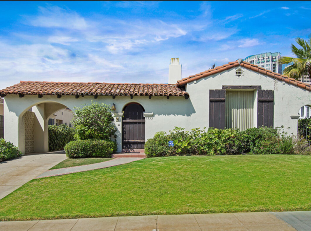 37408C1581975364418 1353 Woodruff Street