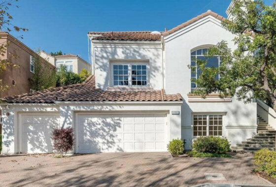 37408C1582041600215 11803 Folkstone Lane