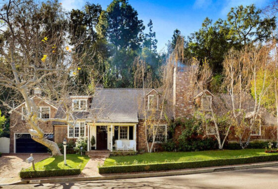 37408C1582043774604 12636 Homewood Way