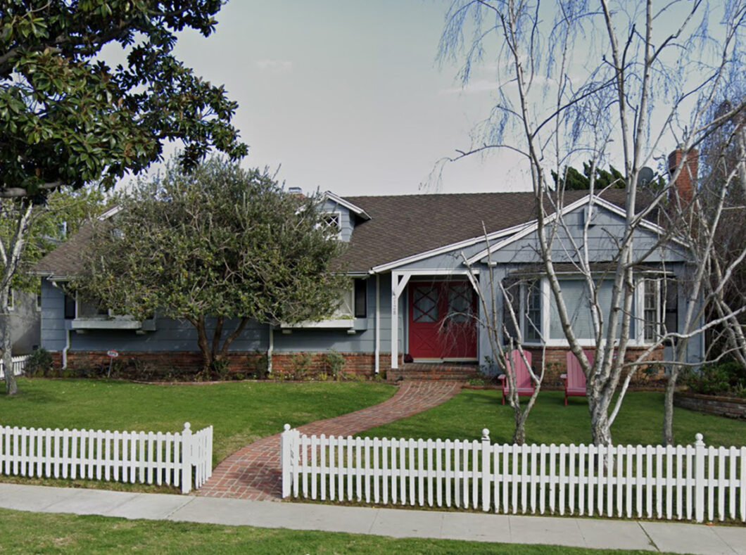 37408C1582044196657 3128 Cavendish Drive