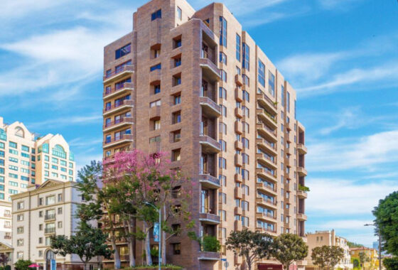 37408C1582077480892 10550 Wilshire Boulevard PHN