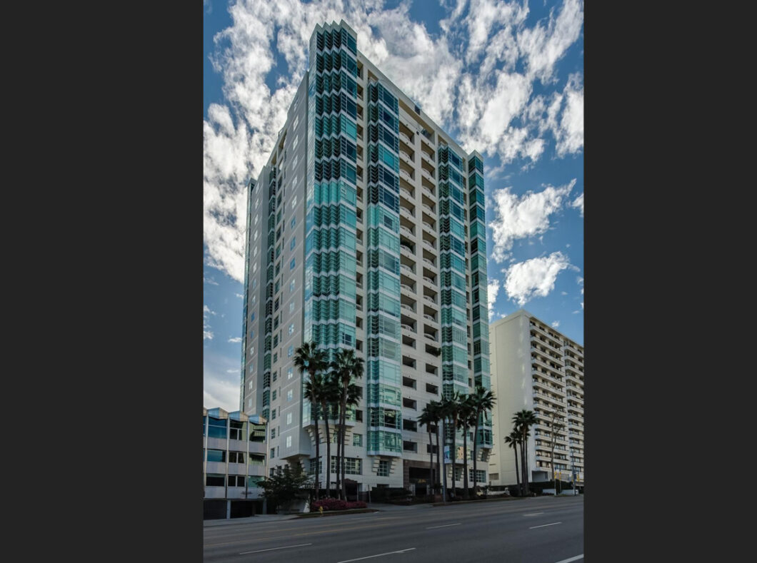 37408C1582078003248 10380 Wilshire Boulevard