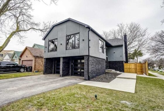 37526C1586381306279 113 3 L 53 Hellensfield Cres