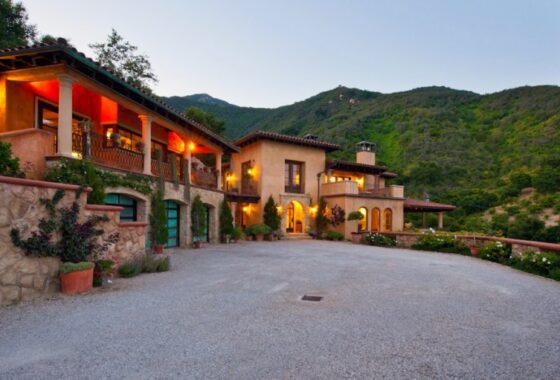 37540C1581565328927 2340 Bella Vista Drive