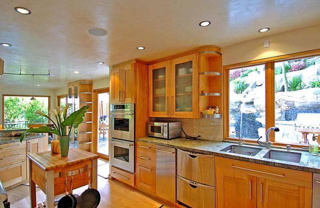 37540C1581566818350 1227 Sierra Alta Way