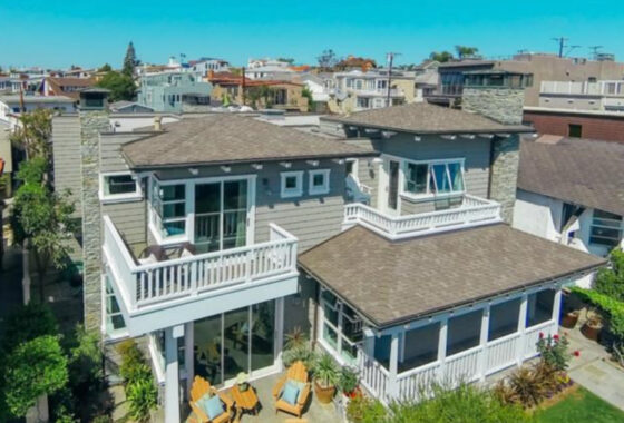 37562C1581694958536 2222 Monterey Boulevard