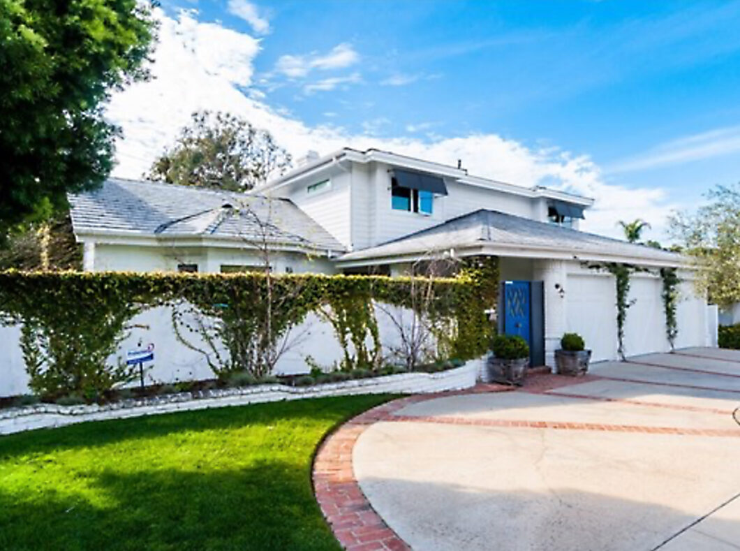 37562C1581695996605 2803 Pacific Avenue