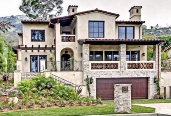 37562C1581699141886 364 West Palos Verdes Drive
