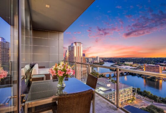 37664C1608169043296 210 Lavaca Street Unit