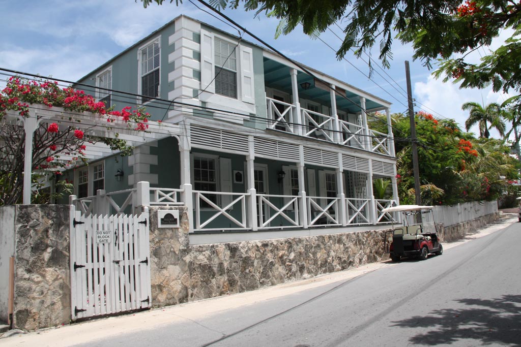 3869 ARALIA HOUSE