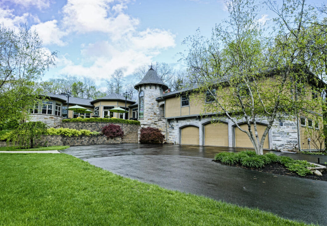 38824C1589896023784 N8115 Pleasant Lake RD