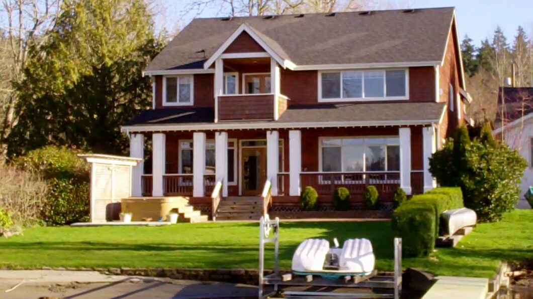39491 109 East Lake Sammamish Lane NE