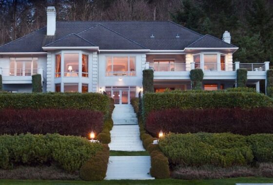 39493 1913 E Lk Sammamish Place SE