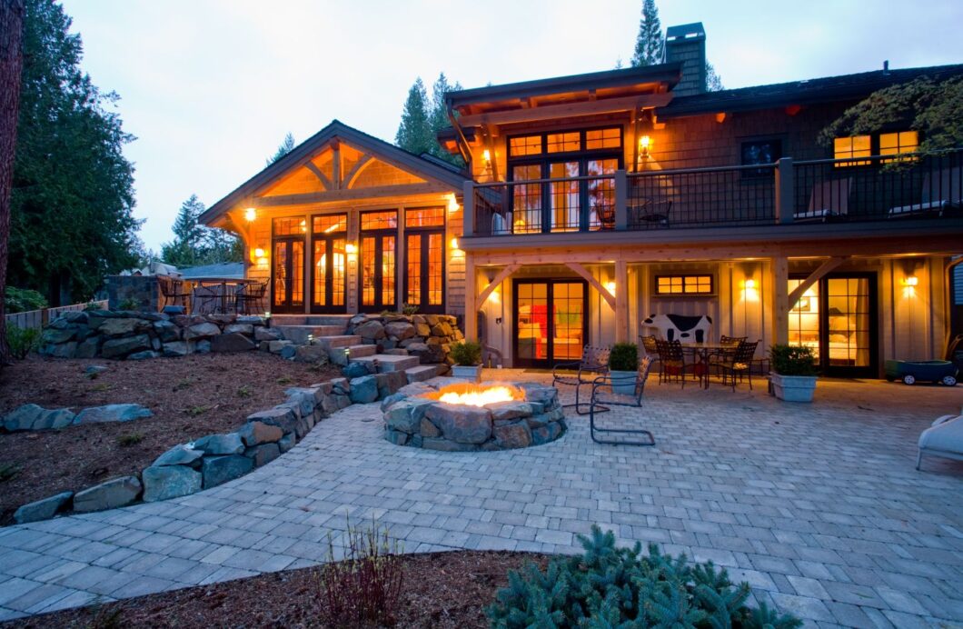 39512 2211 E. Beaver Lake Drive SE