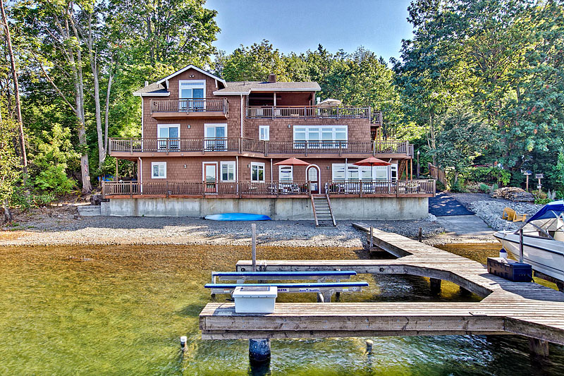 39514 1155 E. Lake Sammamish Pkwy SE