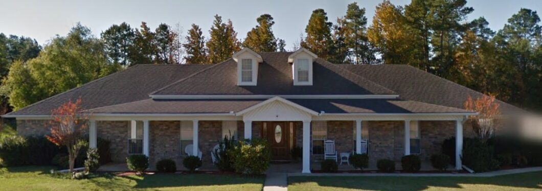 39607C1595007111425 8 Claiborne