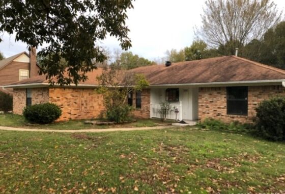 39607C1598473115185 3105 Clear Creek Dr.