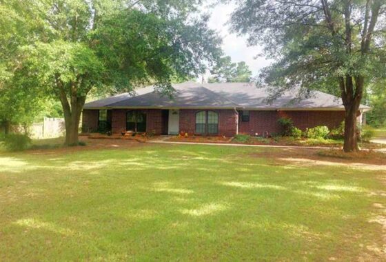 39607C1598993211867 12018 W. 7th St.