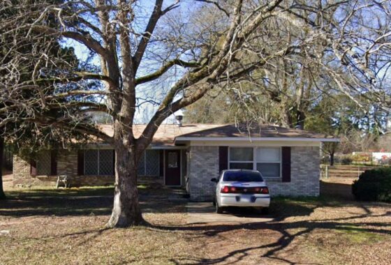 39607C1621448848556 125 N Pecan