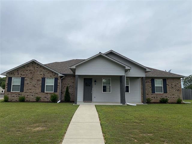 39607C1623700791350 100 Corley Cir.