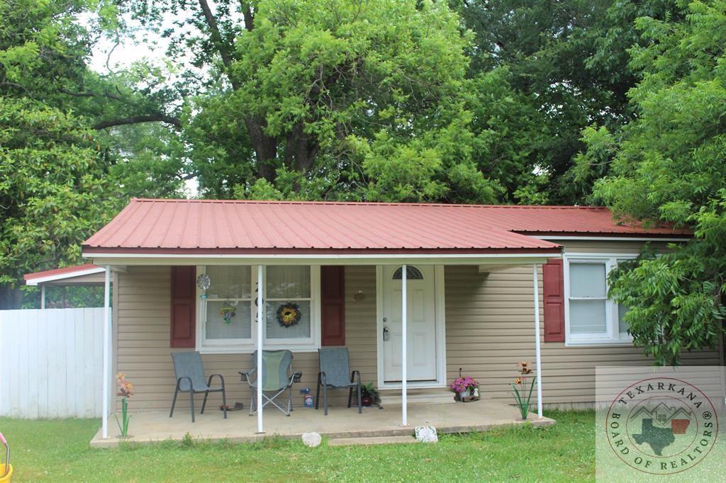 39607C1663615785922 205 E Avenue A