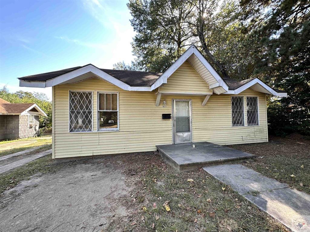 39607C1669998693485 1611 W. 16th St.