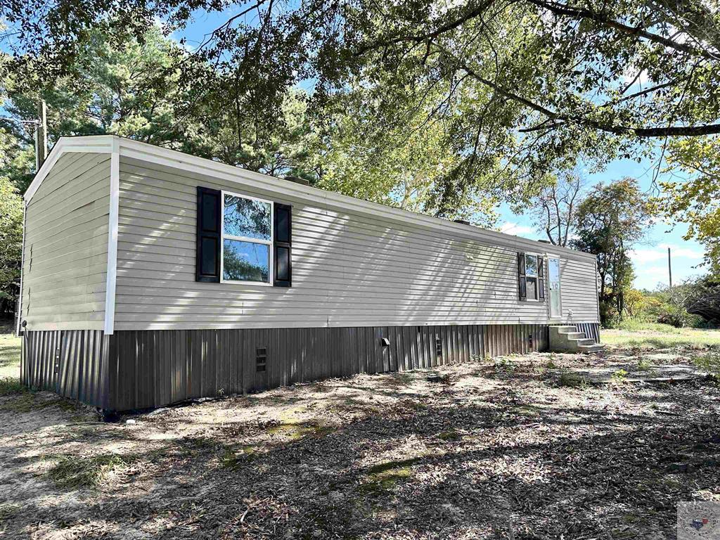 39607C1711406134178 251 County Road