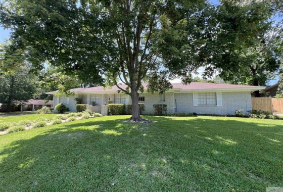 39607C1720820292345 1201 Lavaca