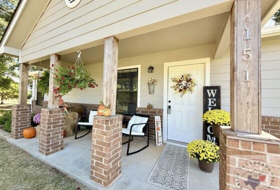 39607C1732311343891 151 Red Oak Drive