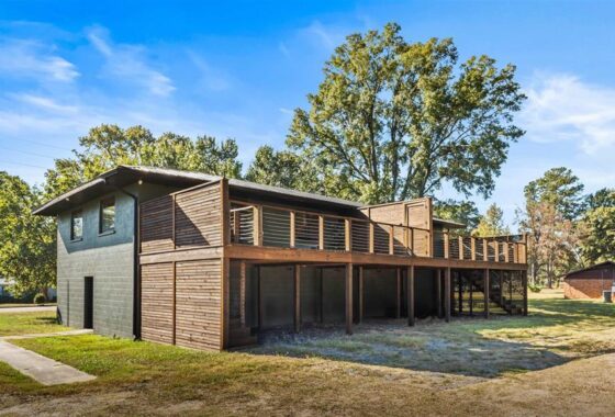 39607C1734386801037 411 Redwater Rd.
