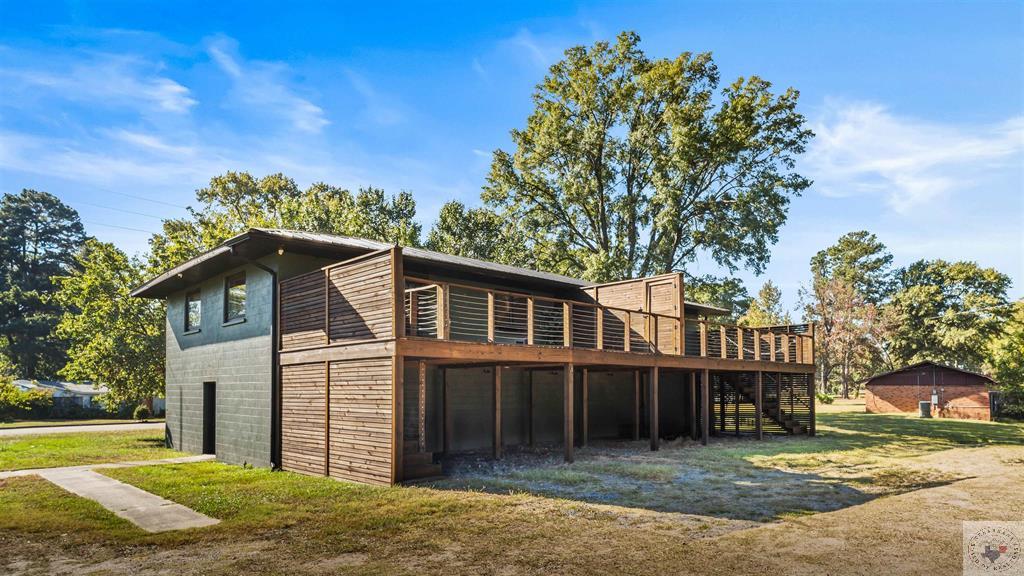 39607C1734386801037 411 Redwater Rd.