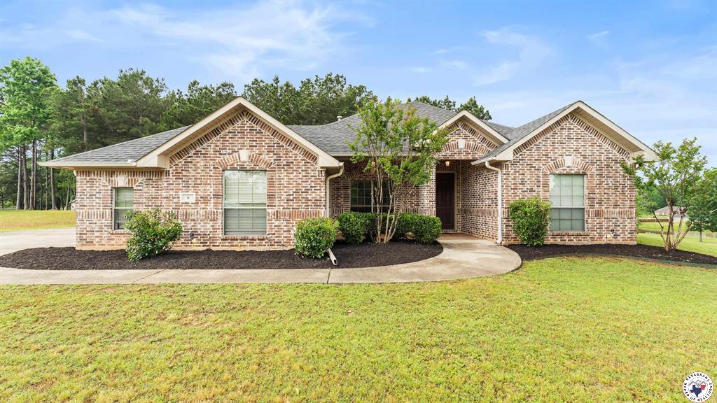 39607C1752717011733 6 Meredith Way