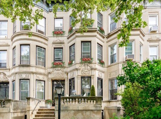 39608C1596150308925 899 Saint Marks Ave