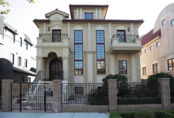39608C1596153221092 2254 East 64th St