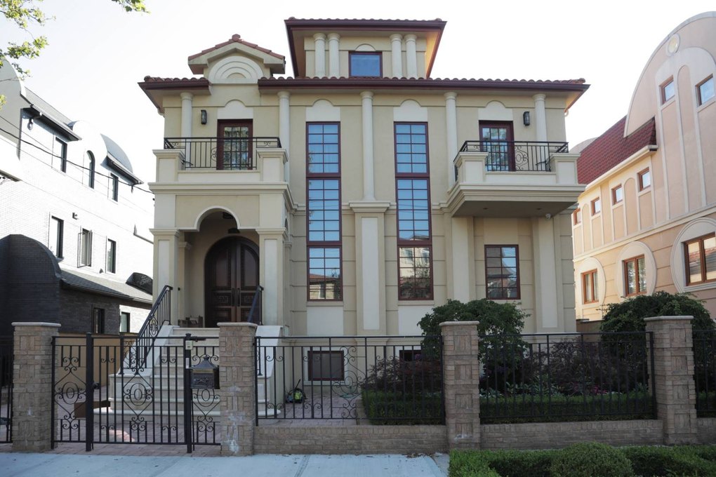 39608C1596153221092 2254 East 64th St