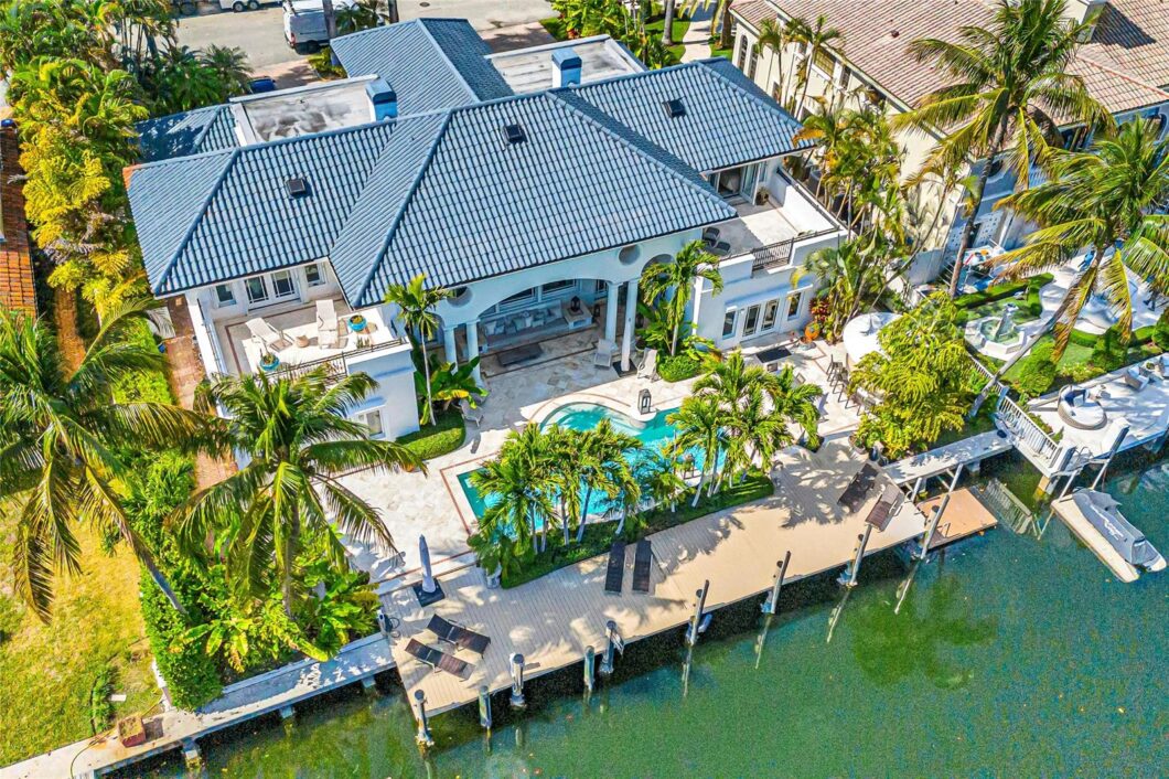 39893C1773098344610 166 Royal Palm Dr