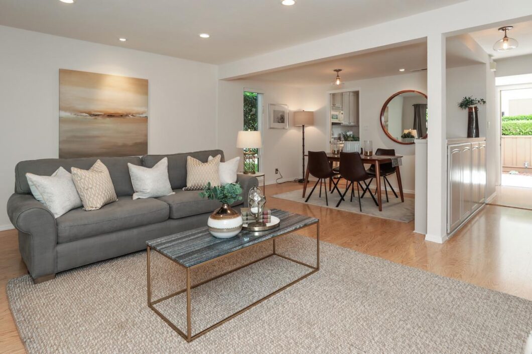 39935C1594878231489 114 Granada Drive