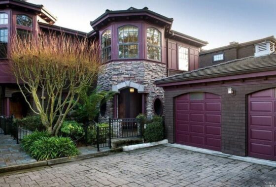 39935C1594957015419 27 De Silva Island Drive