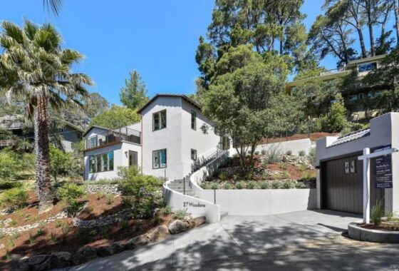 39935C1594957447657 27 Woodbine Drive