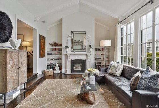 39935C1638326766529 2515 Lake St