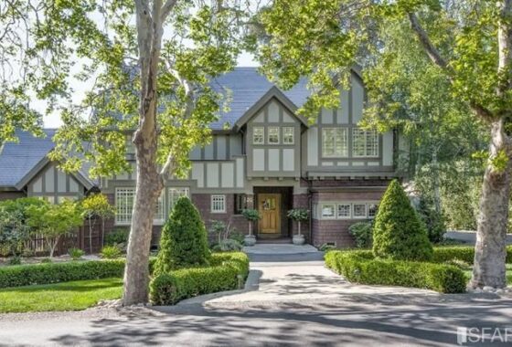 39935C1638332870238 35 Culloden Park Rd