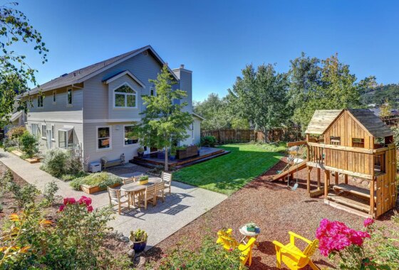 39935C1638410391672 5 Lois Ct